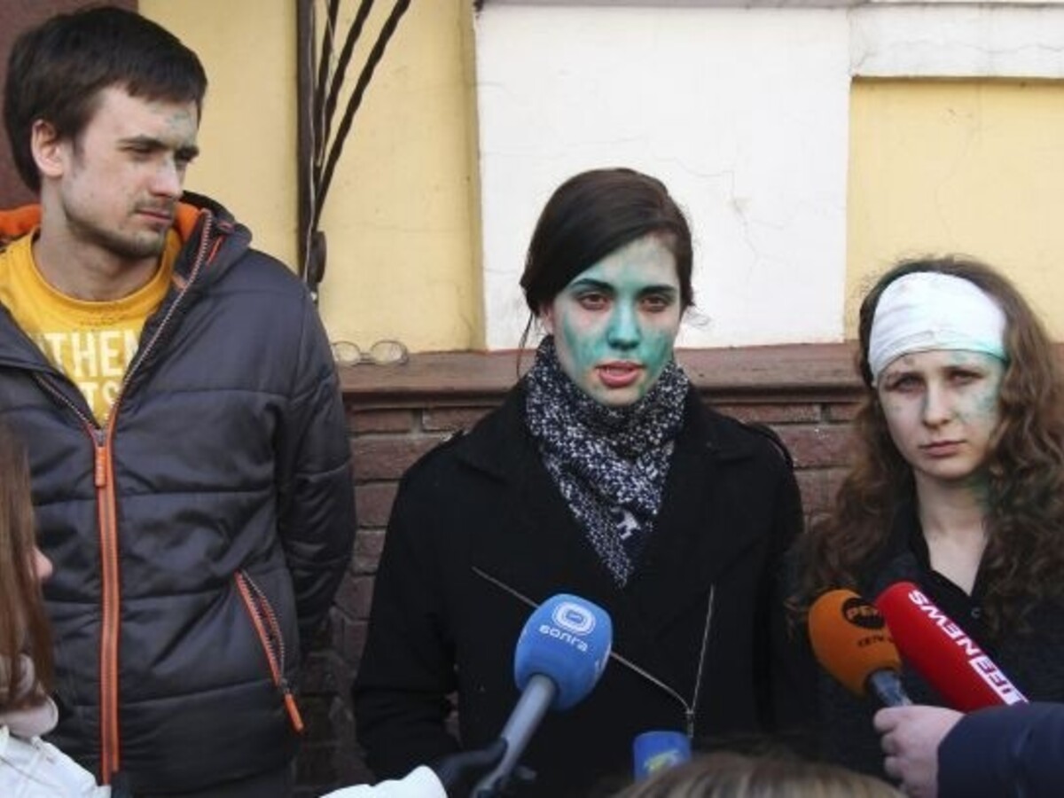 pussy riot farba (SITA)